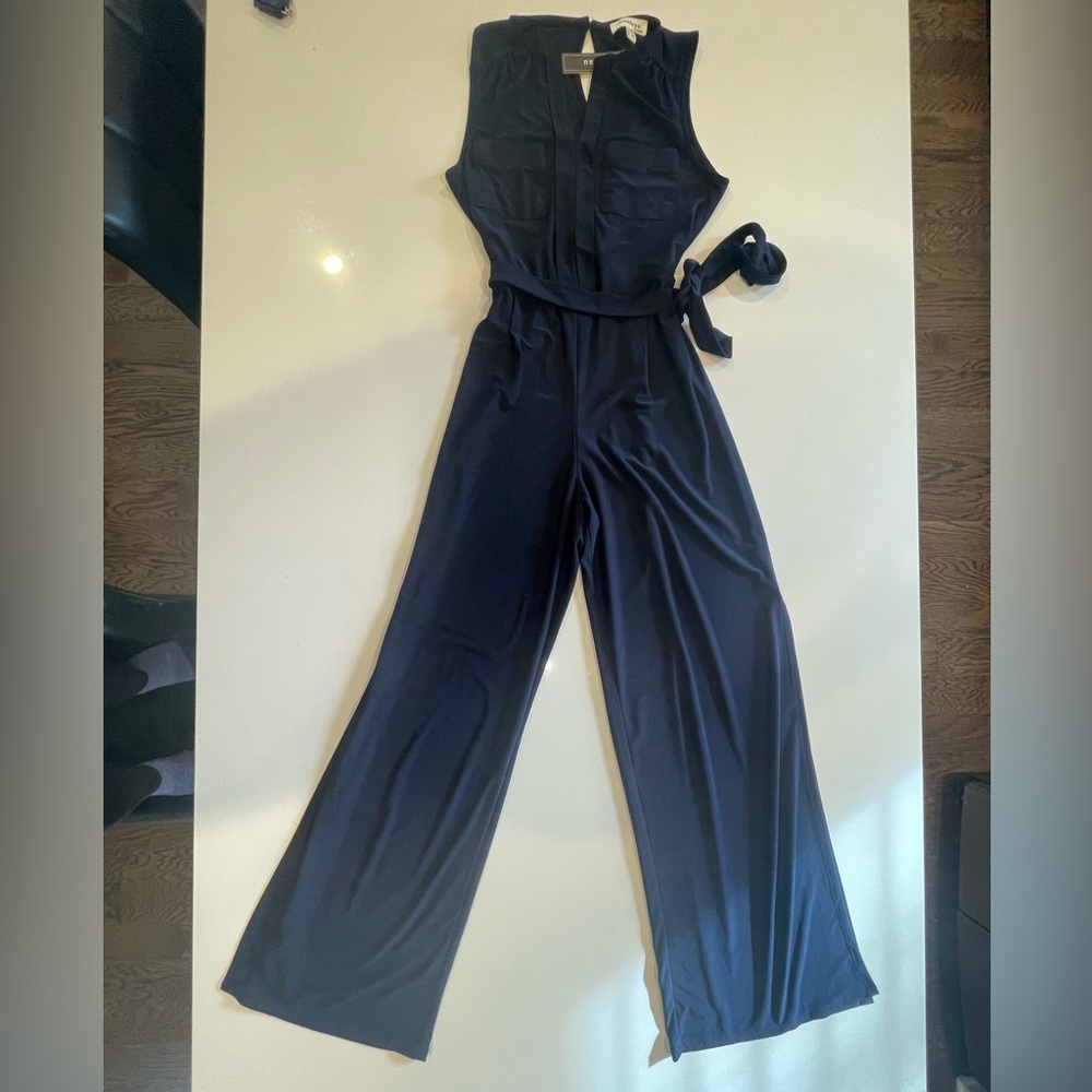 NWT monteau Los Angeles Sleeveless Navy Jumpsuit with Slit Leg Women’s Medium